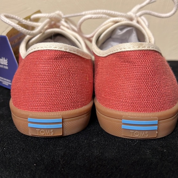 NWT! TOMS Carmel Spice Heritage Sneaker size 6.5 - Picture 2 of 12